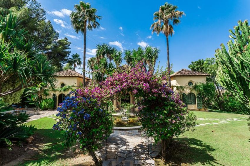 Jardines tropicales en Estepona (España)