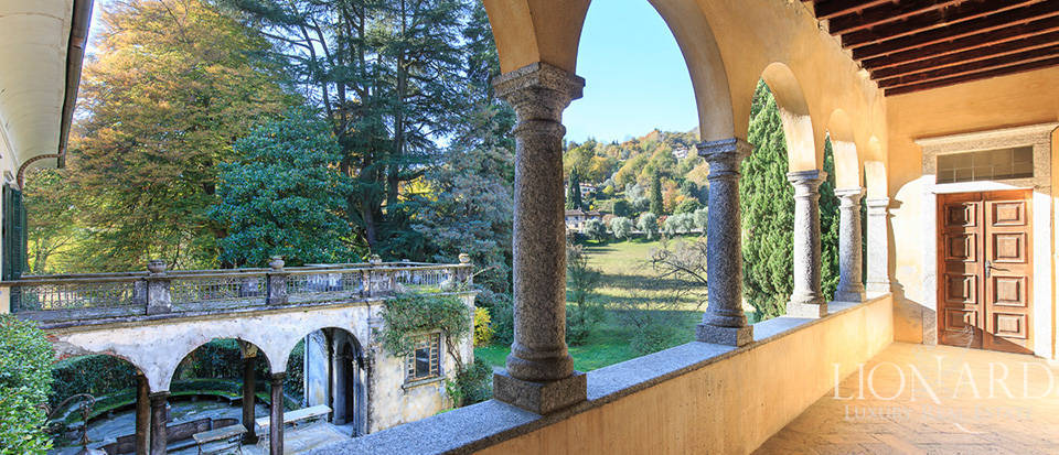 Magnífica vista del lago de Como (Italia)