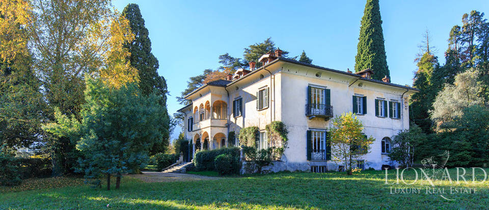 Magnífica vista del lago de Como (Italia)